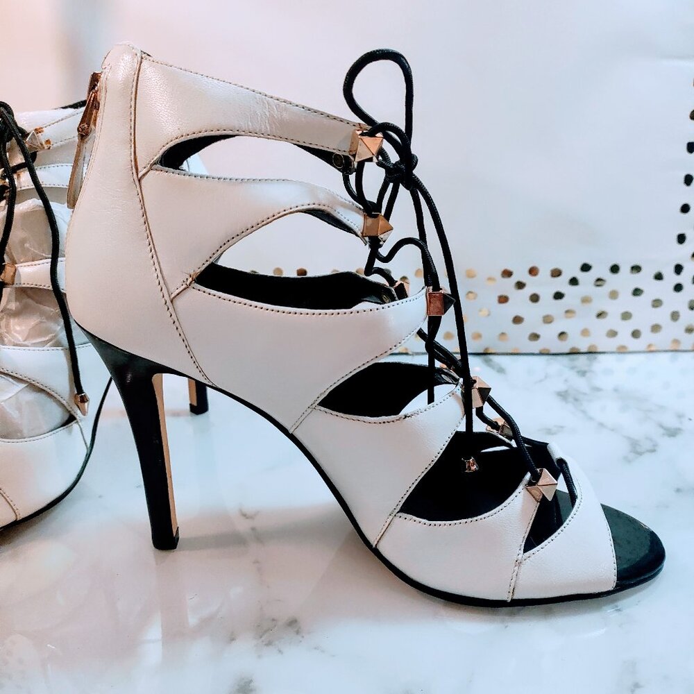 GUESS LEGARI STUDDED LACE UP HEELS / WHITE - Women's 10M